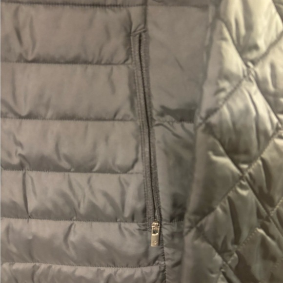 Columbia Black Quilted Puffer Jacket - Picture 3 of 7